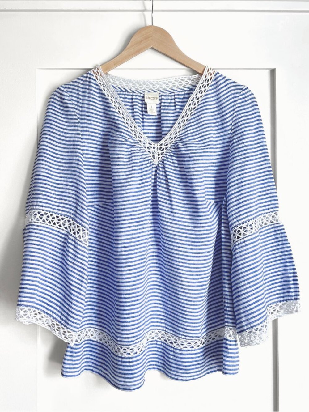 Chico's Linen Blouse Size 1 Medium Blue White Striped Popover Crochet Lace Trim